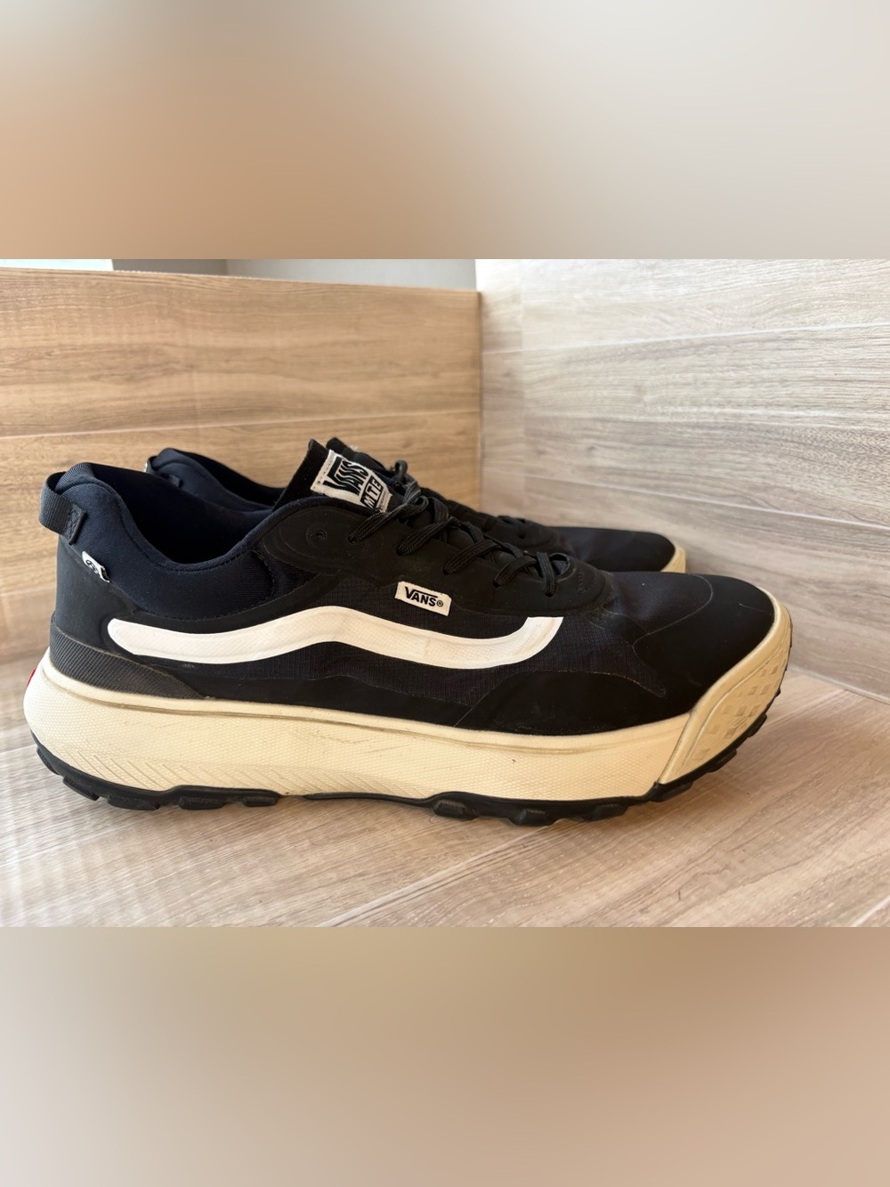 Vans MTE Crosspath Skate Sneakers Shoes Black/White VN000CVUBA2 US 13